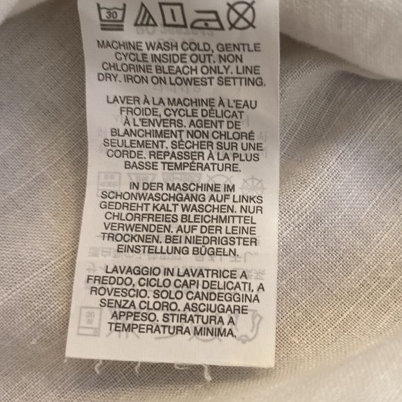 J Crew - Ladies sleeveless blouse. Size 2 - Picture 8 of 11